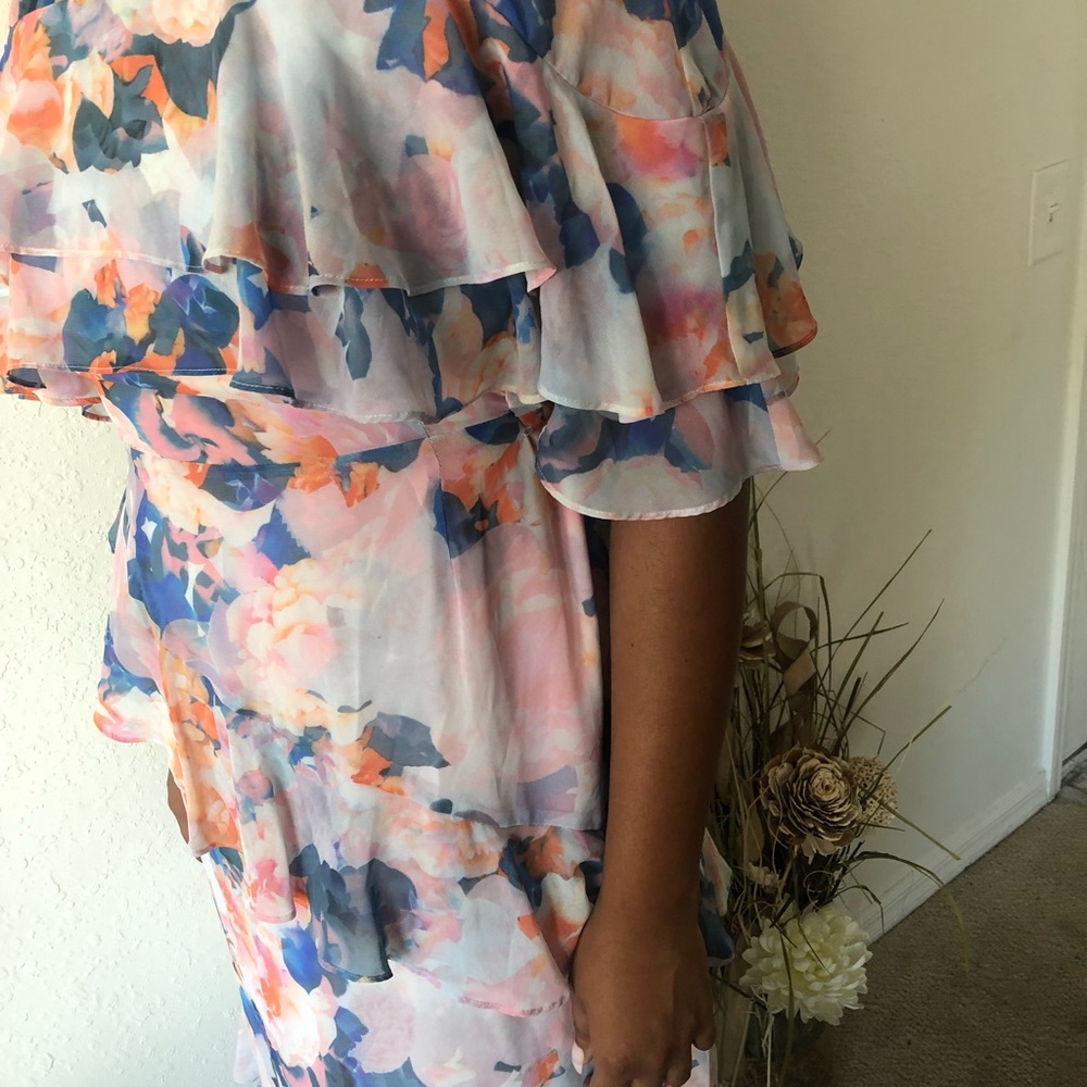 Dress - Picture 4 of 4